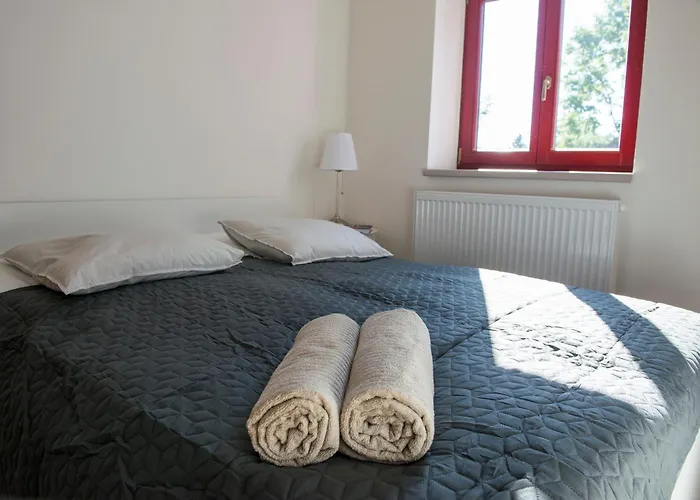 Tři Oříšky - * Lomnice nad Popelkou